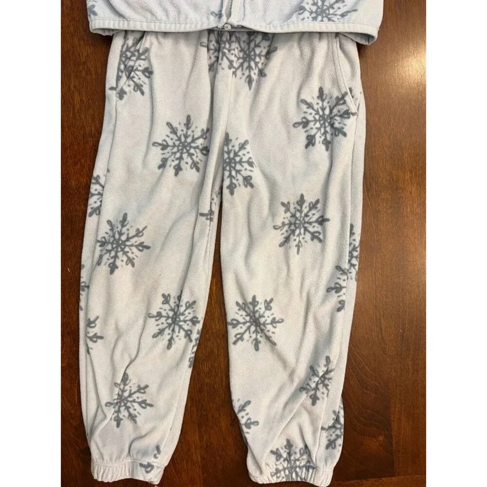 2 Piece Fleece Track Suit Toddler Size 4T Winter Snowflake